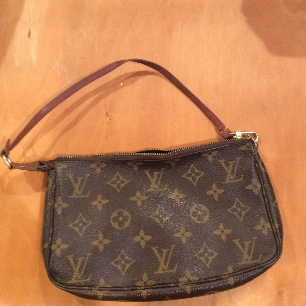 Louis Vuitton purse